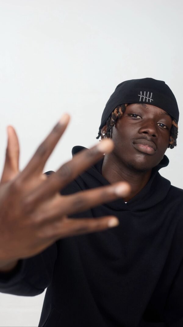 Skull cap Sanou - intérieur Satin - Noir